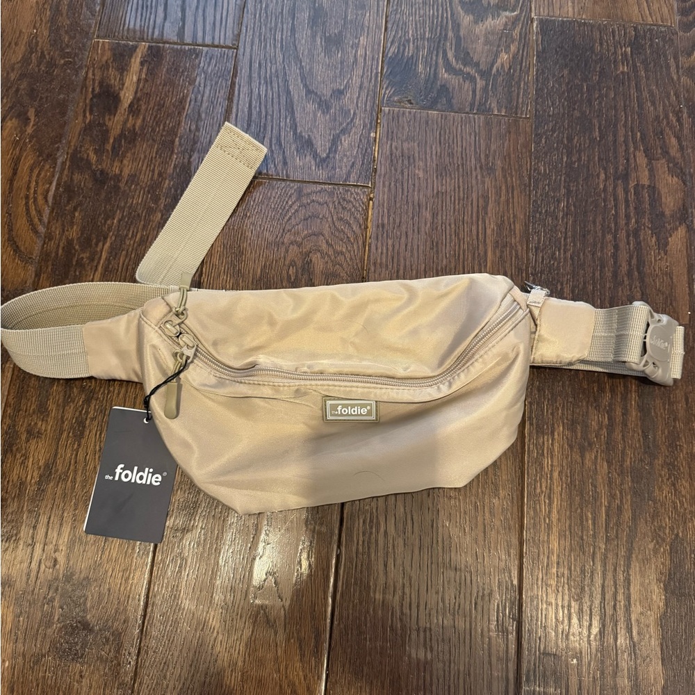 The Foldie Crossbody